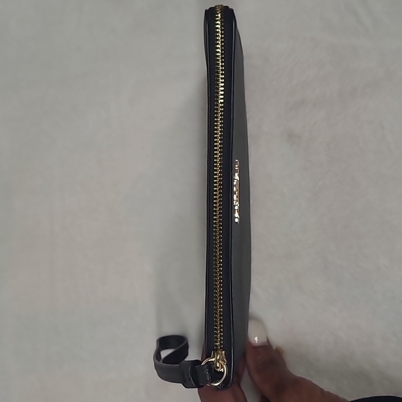 Coach Pebble Black Wristlet - Picture 2 of 12